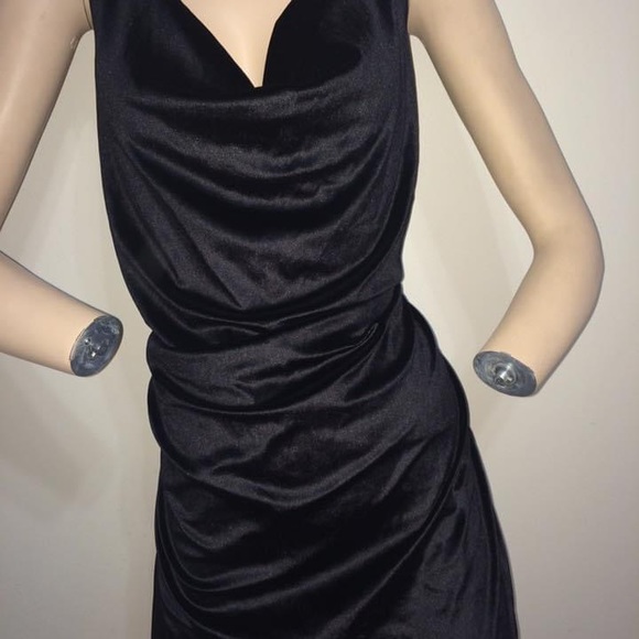 Tristan Plunging Neckline Black Dress Medium - Picture 2 of 5